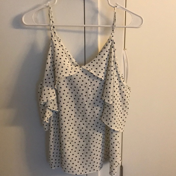 NWT off the shoulder polka dot shirt - Picture 4 of 4
